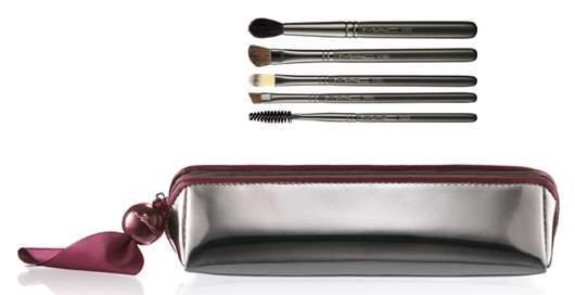 M·A·C Cosmetics MORNING, NOON & KNIGHT EVERYTHING EYE BRUSHES, Quelle: Estée Lauder Companies GmbH / M·A·C Division 