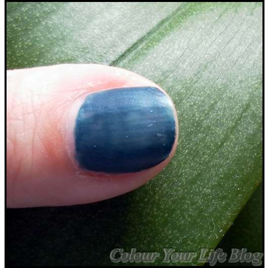 Swatch - butter London Matte Finish Shine Free Topcoat