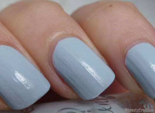 essence winter? wonderful! nail polish, Farbe: 02 the semi matt (LE)