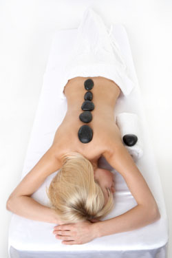 Hot Stone Massage, Quelle: Istockphoto