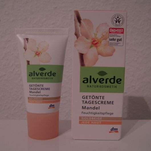 alverde „Getönte Tagescreme“ mit Mandel, Nuance: Goldbeige