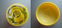 Produktbild zu The Body Shop Sweet Lemon Lip Butter “Zitroneneins ohne Kalorien!”