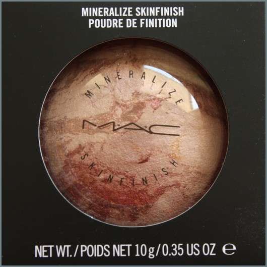 <strong>M·A·C</strong> Mineralize Skinfinish - Farbe: Petticoat (LE)