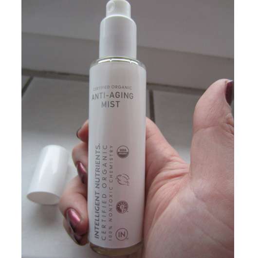 <strong>INTELLIGENT NUTRIENTS</strong> Anti-Ageing Mist