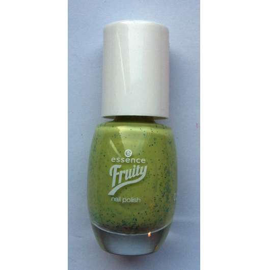 essence fruity nail polish, Farbe: 04 one kiwi a day (LE)