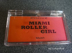 Produktbild zu essence miami roller girl blush (LE)