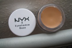 Produktbild zu NYX Eyeshadow Base – Farbe: ESB03 (= Skintone)