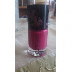 Produktbild zu Catrice Ultimate Nail Lacquer – Farbe: C02 Holly Rose Wood (Hollywood’s Fabulous 40ies LE)