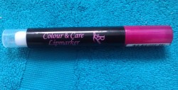 Produktbild zu Rival de Loop Colour & Care Lipmarker – Farbe: 03 Violet