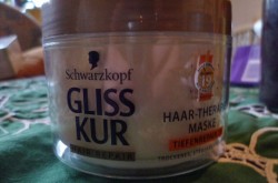 Produktbild zu Schwarzkopf GLISS KUR Hair Repair Haar-Therapie Maske