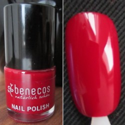 Produktbild zu benecos Nail Polish – Farbe: red cherry