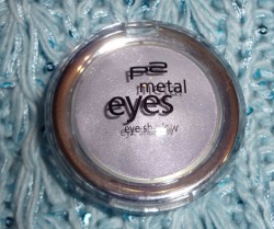 Produktbild zu p2 cosmetics metal eyes eye shadow – Farbe: 060 lilay butterfly