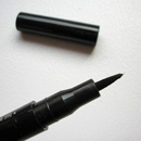 essence eyeliner pen extra longlasting