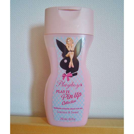 Playboy Play It Pin Up Bubbling Shower Cream For Her