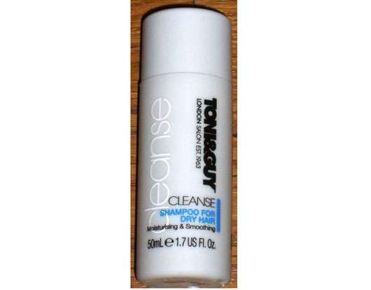 <strong>TONI&GUY</strong> Cleanse Shampoo For Dry Hair