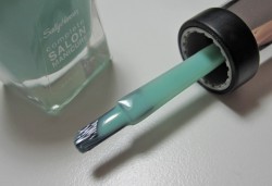 Produktbild zu Sally Hansen Complete Salon Manicure Nagellack – Farbe: 672 Jaded