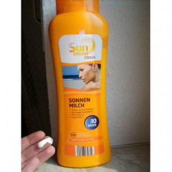 Produktbild zu SunDream Classic Sonnenmilch LSF 10