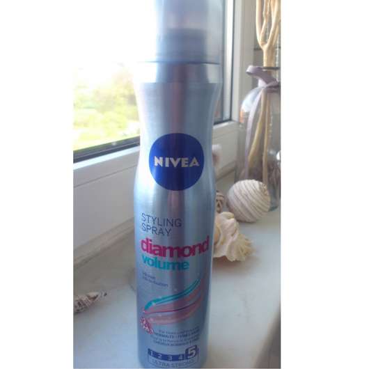 Nivea Diamond Volume Styling Spray