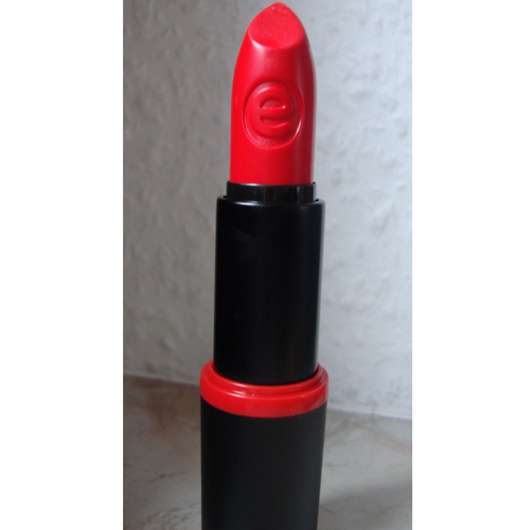 essence longlasting lipstick, Farbe: 02 all you need is red