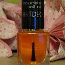 Artdeco Nourishing Nail Oil with macadamia oil