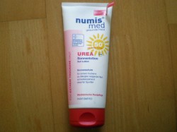 Produktbild zu numis med Urea Sonnenlotion LSF 50+