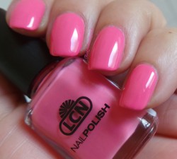 Produktbild zu LCN nail polish – Farbe: 388 pink butterfly (LE)