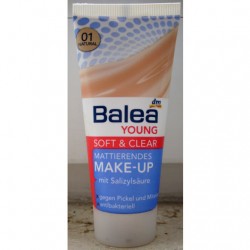 Produktbild zu Balea Young Soft & Clear Mattierendes Make-Up – Nuance: 01 Natural