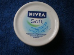 Produktbild zu NIVEA Soft Intensive Feuchtigkeitscreme