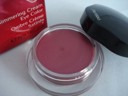 Produktbild zu Shiseido Shimmering Cream Eye Color – Farbe: RS318 Konpeito