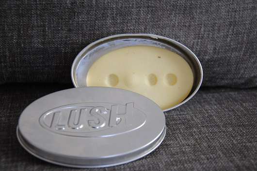 Produktbild zu LUSH Therapy (Massagebutter)