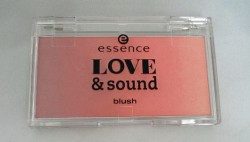 Produktbild zu essence love & sound blush – Farbe: 01 sunset@center stage (LE)