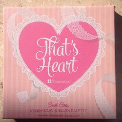 Produktbild zu bh cosmetics That’s Heart Lidschatten und Rouge Palette