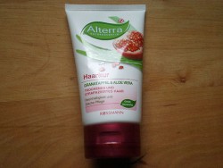 Produktbild zu Alterra Naturkosmetik Haarkur Granatapfel & Aloe Vera für trockenes und strapaziertes Haar