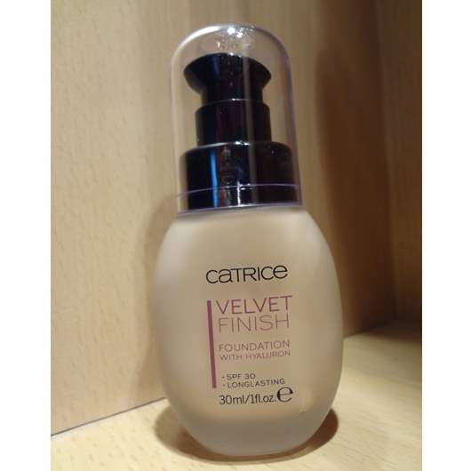  Catrice Velvet Finish Foundation With Hyaluron, Farbe: 010 Light Velvet