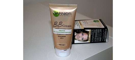 Garnier Skin Naturals BB Cream Tägliche 5 in 1 Feuchtigkeitspflege (Sehr hell)