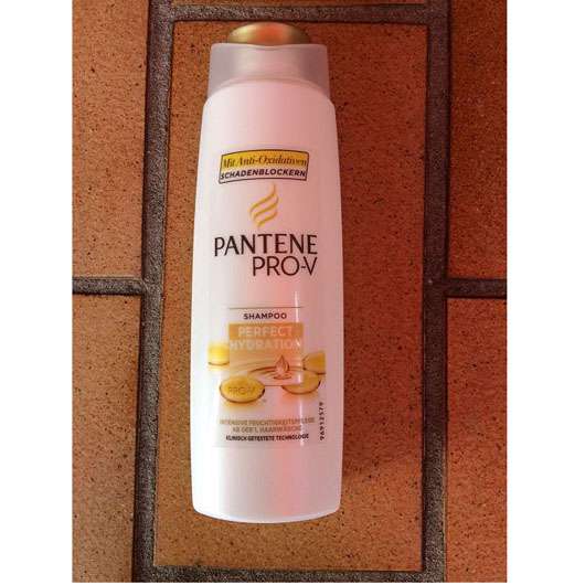 Pantene Pro-V Perfect Hydration Shampoo 