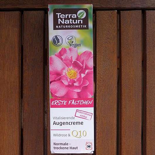 <strong>Terra Naturi Naturkosmetik</strong> Erste Fältchen vitalisierende Augencreme Wildrose & Q10