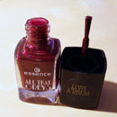 essence all that greys nail polish, Farbe: 05 roaring red (LE)