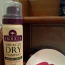 Aussie Miracle Dry Shampoo Aussome Volume