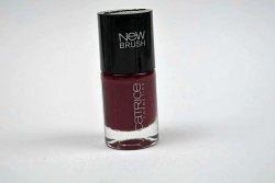 Produktbild zu Catrice Ultimate Nail Lacquer – Farbe: 94 It’s A Very Berry Bash