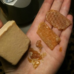 Produktbild zu LUSH Honey I Washed The Kids (Seife)