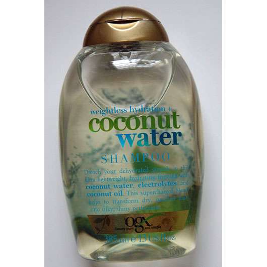 Produktbild zu OGX weightless hydration coconut water shampoo