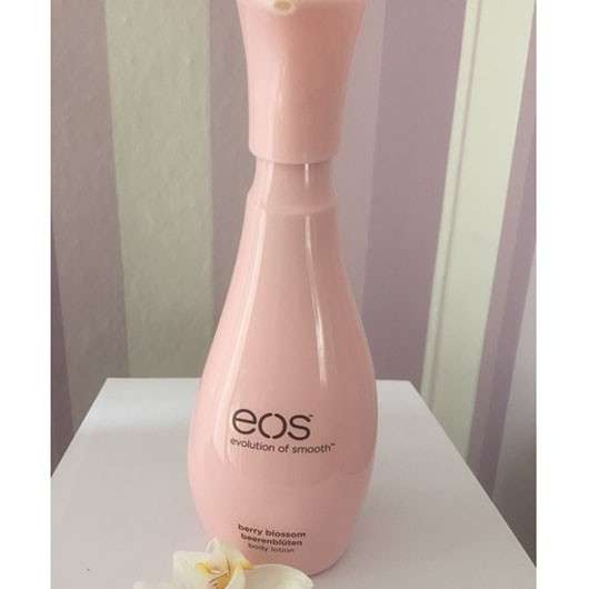<strong>eos</strong> berry blossom body lotion