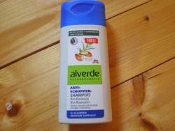 Produktbild zu alverde Naturkosmetik Anti-Schuppen-Shampoo Bio-Paranuss Bio-Rosmarin