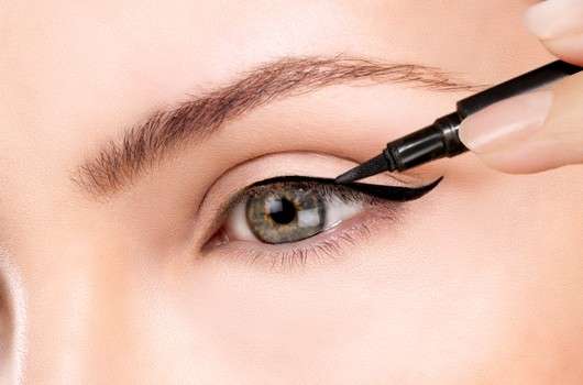 Eyeliner Schablone – die Lösung?