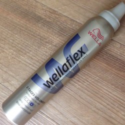 Produktbild zu wellaflex 2-Tages-Volumen Schaumfestiger (extra starker Halt)