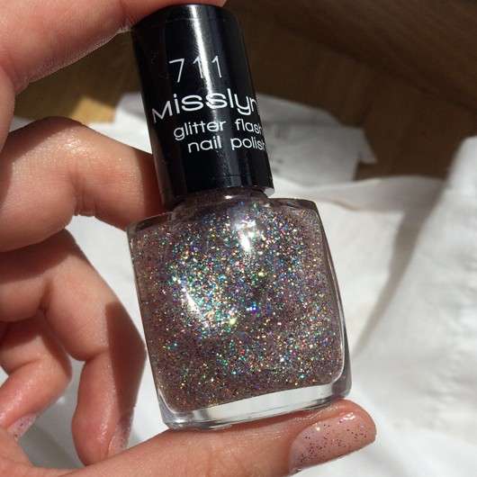 Misslyn glitter flash nail polish, Farbe: 711 forever young (LE)