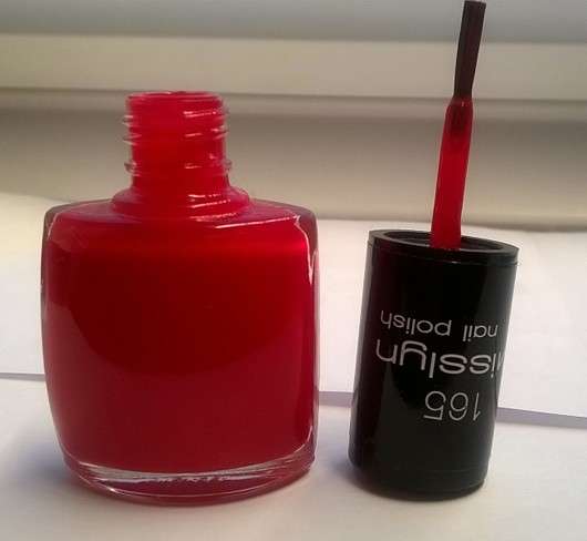 Misslyn nail polish, Farbe: 165 red hot