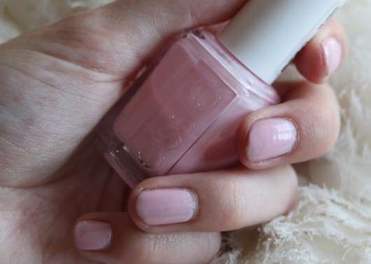 essie Nagellack, Farbe: 17 muchi muchi