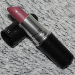 Produktbild zu M·A·C Lustre Lipstick – Farbe: Syrup